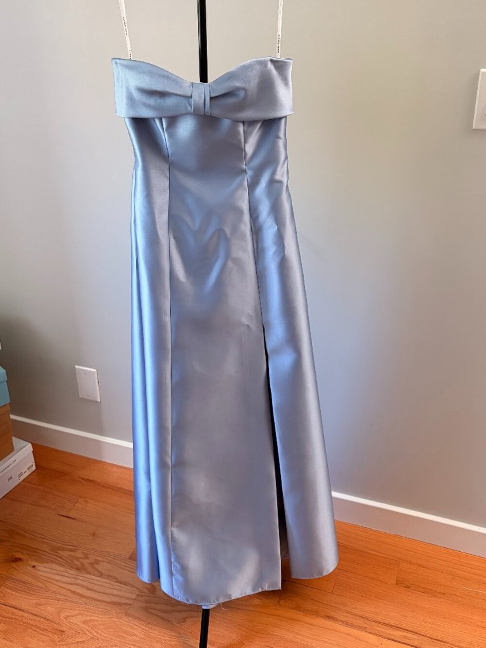 Alfred Sung | Bow Cuff Strapless Satin Ball Gown w Pockets